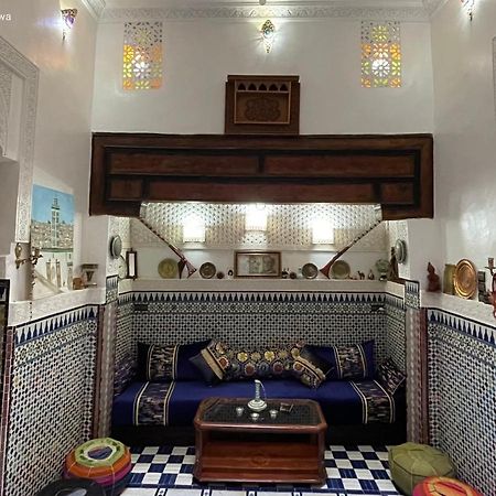 Riad Dar Konnichiwa Fès Exteriör bild