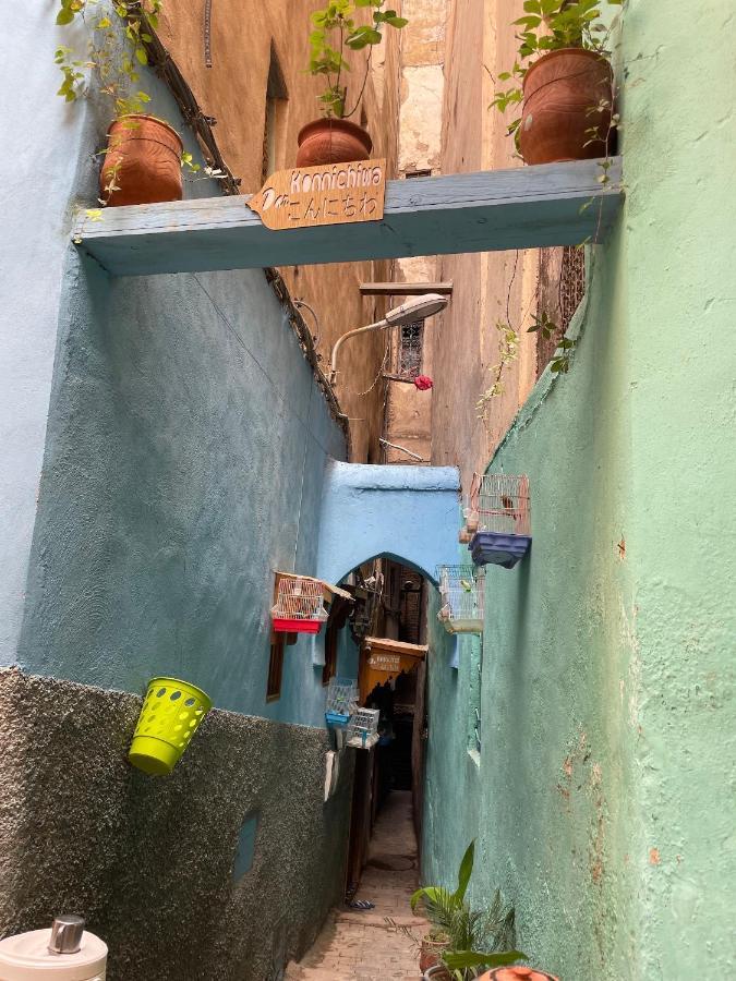 Riad Dar Konnichiwa Fès Exteriör bild