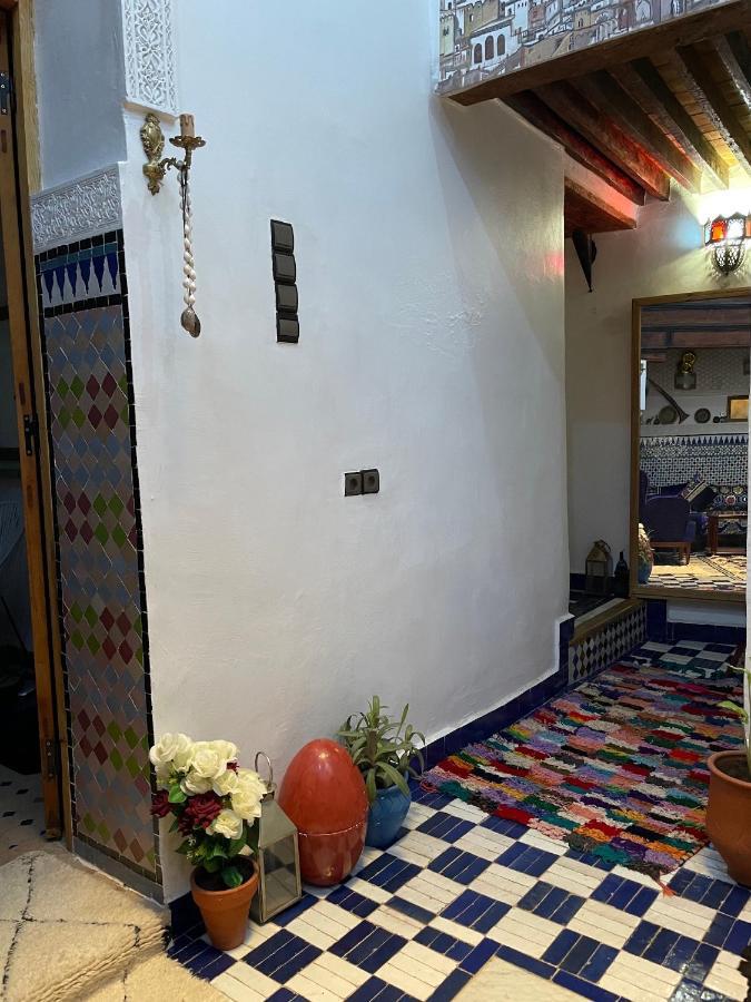 Riad Dar Konnichiwa Fès Exteriör bild